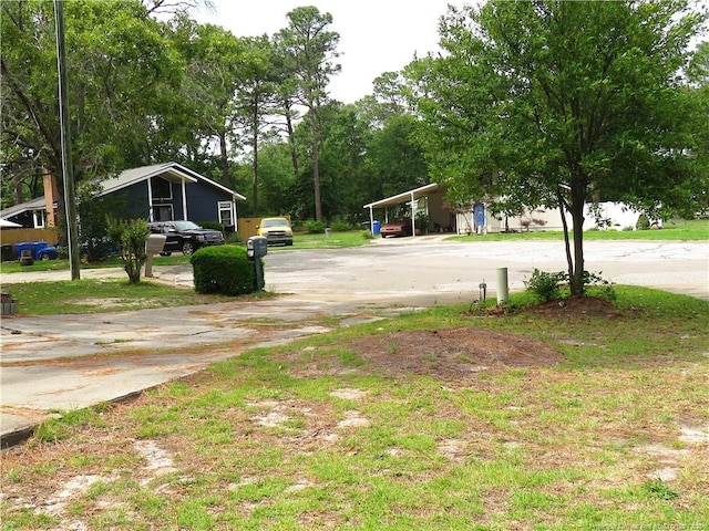5609 Bowman Ct, Fayetteville, NC 28304 - view of concrete driveway