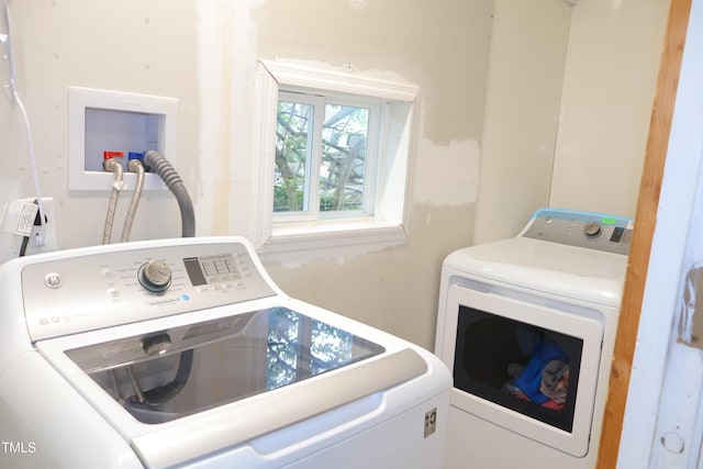 1536 Granville St, Burlington, NC 27215 - laundry area featuring separate washer and dryer