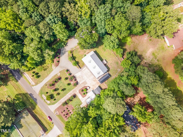 aerial view of property and surrounding area
