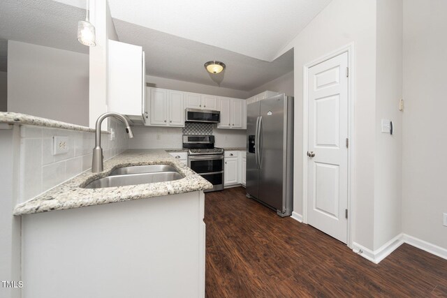 202 Homestead Park Dr, Apex, NC 27502 - photo 9