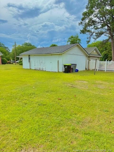 209 S Main St, Salemburg, NC 28385 - view of yard