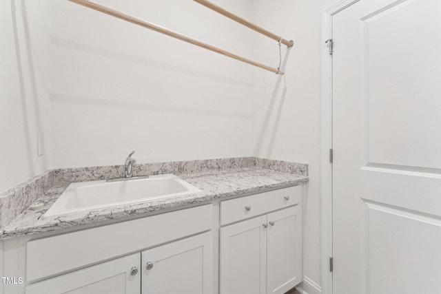 1625 Plover Cir, Fuquay Varina, NC 27526 - laundry area with a sink