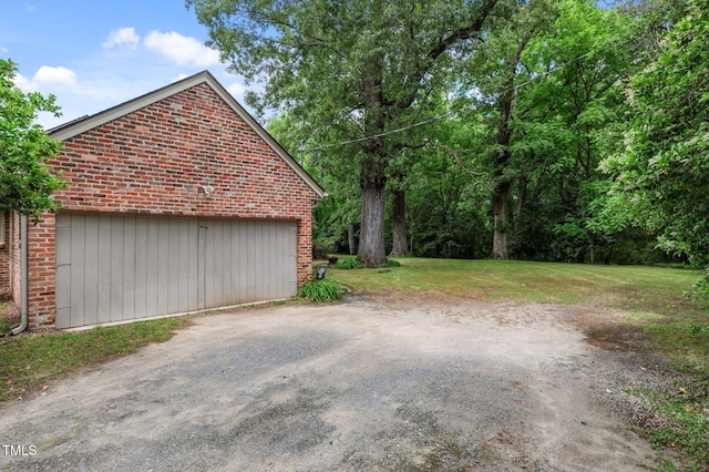 1605 Longview Ave, Tarboro, NC 27886 - garage with dirt driveway