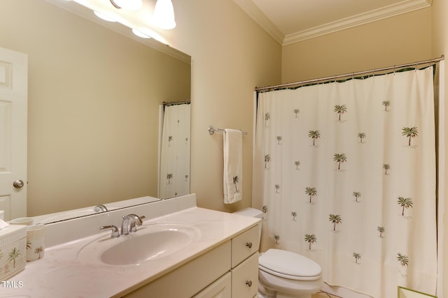 119 Marykirk Pl, Garner, NC 27529 - bathroom featuring crown molding, toilet, vanity, and a shower with curtain