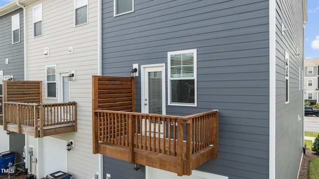 6352 Perry Creek Rd, Raleigh, NC 27616 - view of rear view of house
