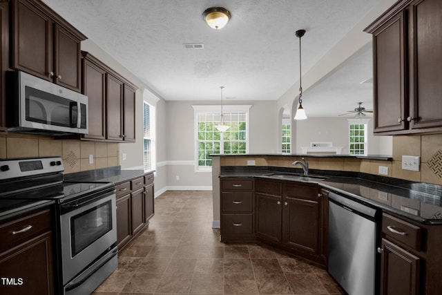 4013 Lifestyle Rd, Fayetteville, NC 28312 - photo 13