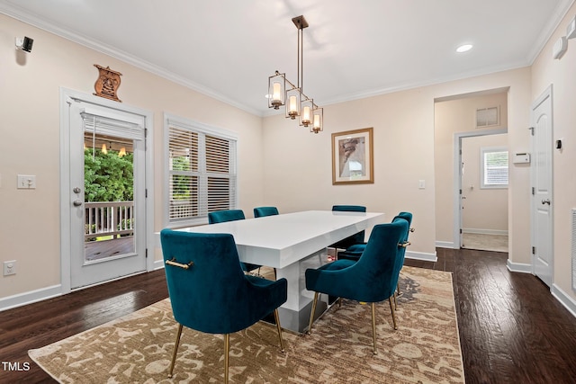 200 Vintage Hill Cir, Apex, NC 27539 - dining area featuring dark wood-style floors, ornamental molding, baseboards, and recessed lighting