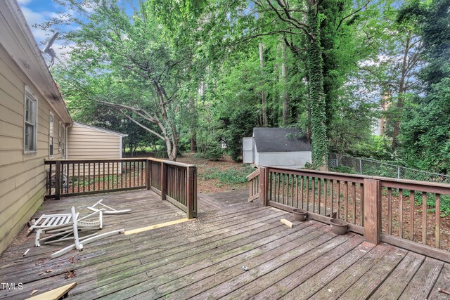 5804 Heatherbrook Cir, Raleigh, NC 27612 - photo 35