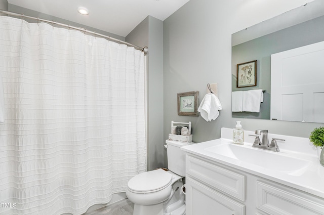 8615 Kenridge Ln, Fuquay Varina, NC 27526 - bathroom featuring toilet, vanity, recessed lighting, and a shower with shower curtain