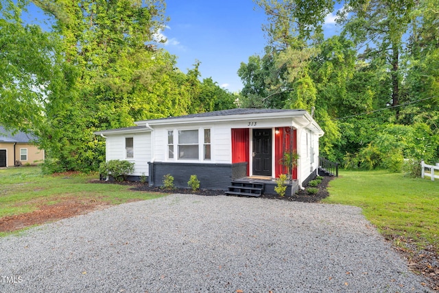 313 W Church St, Angier, NC 27501 - bungalow-style home with a front yard