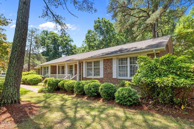 2610 N Main St, Tarboro, NC 27886 - ranch-style home featuring brick siding and a front yard