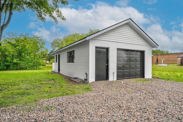 view of detached garage