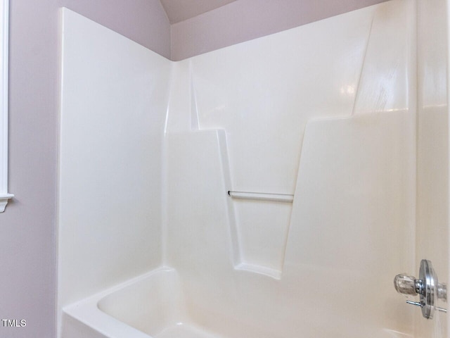 301 Monterey Ct, Benson, NC 27504 - full bath with tub / shower combination