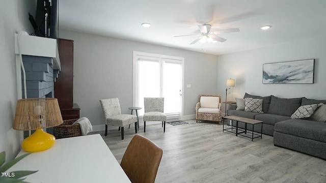 4613 Nesbit Ct, Raleigh, NC 27616 - living area featuring a ceiling fan, light wood-type flooring, recessed lighting, and baseboards