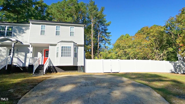 view of front of house