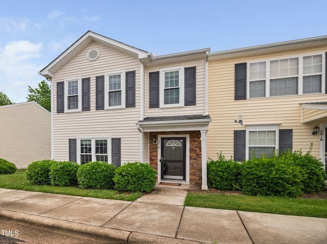 2018 Grassy Banks Dr, Raleigh, NC 27610 - photo 1