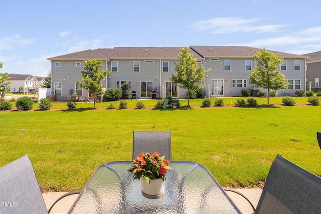 150 Gosford Ln, Garner, NC 27529 - view of grassy yard featuring a residential view