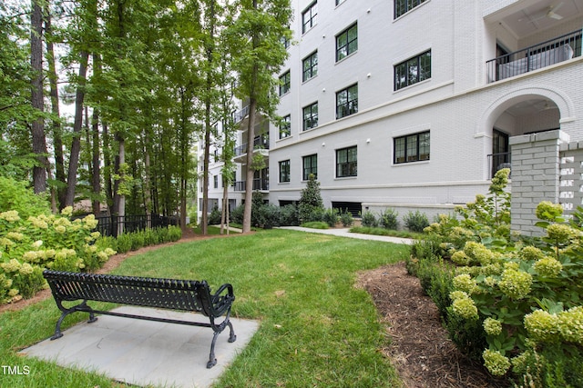 620 Wade Ave Unit 505, Raleigh, NC 27605 - view of property's community with a yard