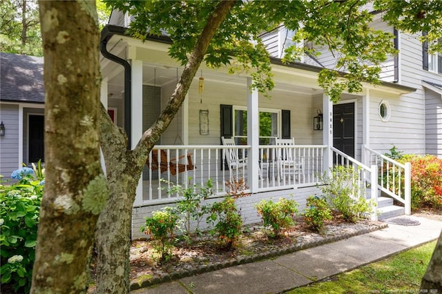 view of front of house featuring covered porch