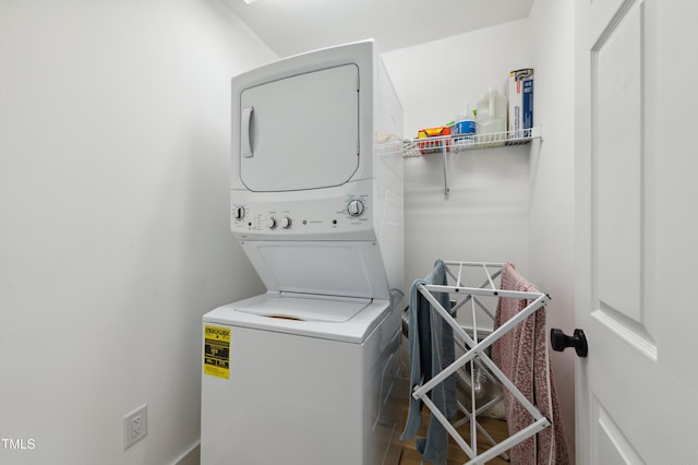 2004 Tennessee Rd, Durham, NC 27704 - washroom featuring stacked washer / drying machine
