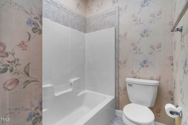106 Irene Ct, Rocky Mount, NC 27804 - full bath with wallpapered walls and toilet