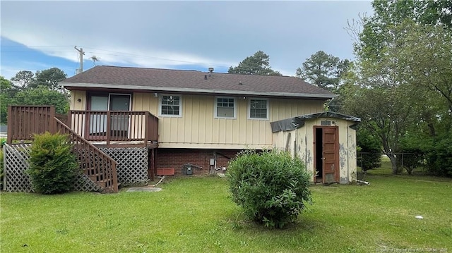 4313 Wellington Dr, Fayetteville, NC 28314 - back of property with stairs and roof with shingles