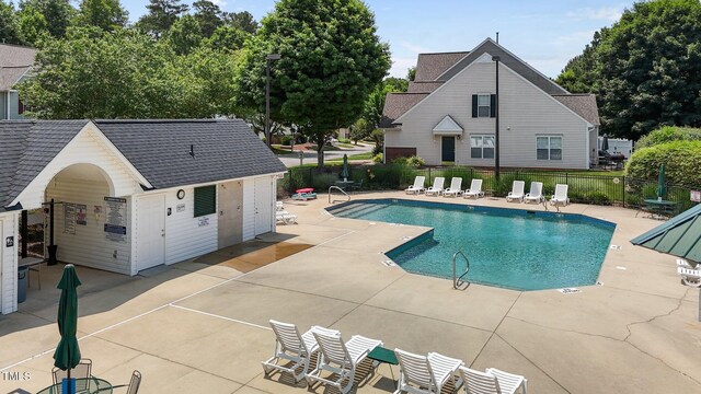 6361 Double Eagle Dr, Whitsett, NC 27377