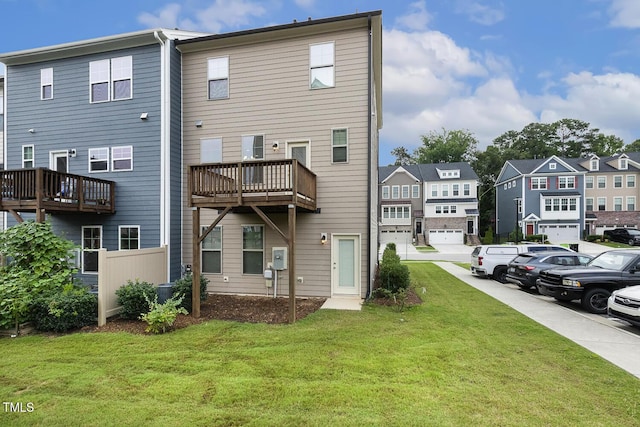 810 Richmont Grove Ln, Apex, NC 27523 - back of property featuring a lawn and a residential view