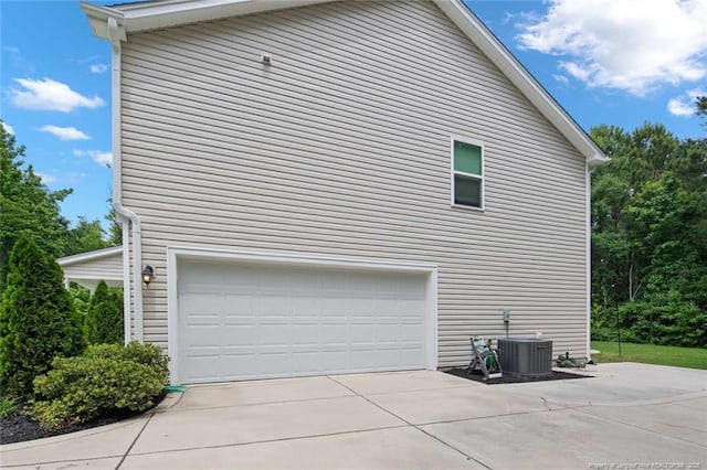 1324 Homeland Dr, Parkton, NC 28371 - view of side of property featuring driveway and an attached garage