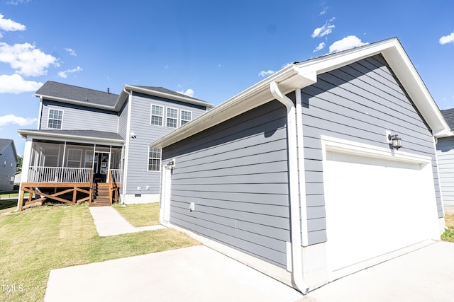 2918 Heirloom Way, Apex, NC 27502 - garage featuring driveway
