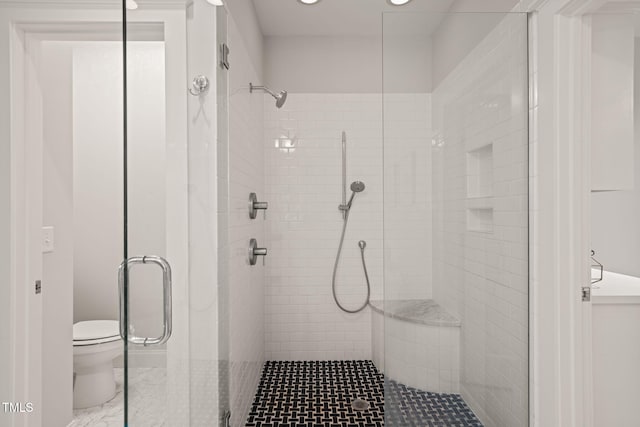 129 Ruskin Dr, Chapel Hill, NC 27516 - full bathroom with toilet, a shower stall, and recessed lighting