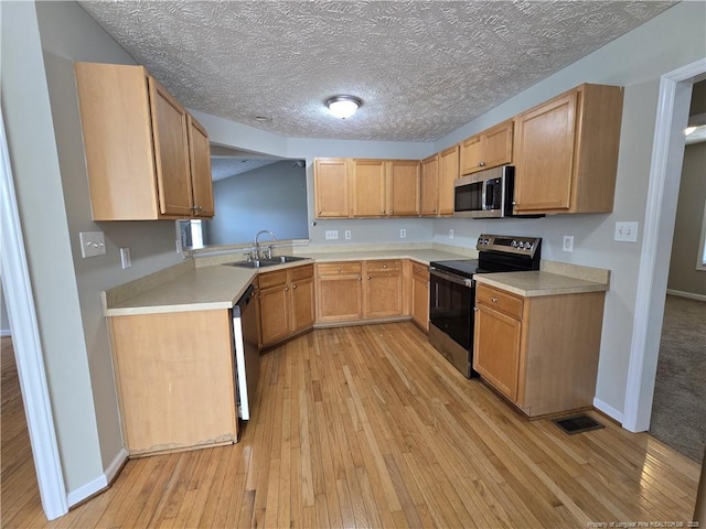 1019 Canter Ln, Hope Mills, NC 28348