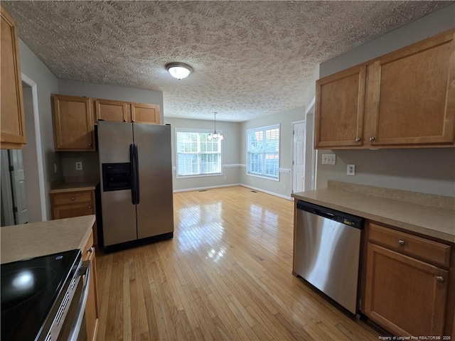 1019 Canter Ln, Hope Mills, NC 28348