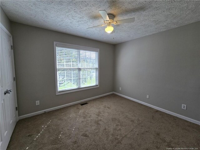 1019 Canter Ln, Hope Mills, NC 28348