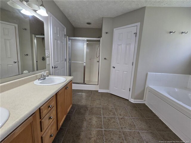 1019 Canter Ln, Hope Mills, NC 28348