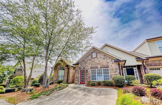2521 Saintsbury Dr, Burlington, NC 27215 - photo 2