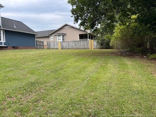 983 Eastment Dr, Fayetteville, NC 28314 - view of yard
