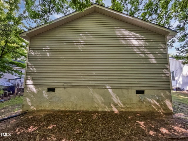 216 E Hinton St, Clayton, NC 27520 - view of side of home featuring crawl space