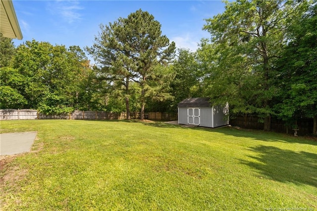 11 Checkmate Ct, Cameron, NC 28326 - view of yard with view of scattered trees