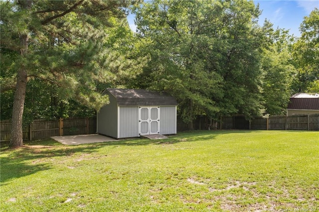 11 Checkmate Ct, Cameron, NC 28326 - view of yard featuring a patio