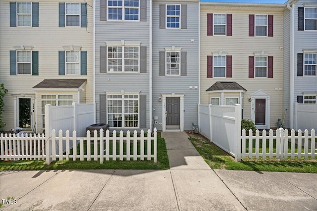 8630 Neuse Lndg Unit 105, Raleigh, NC 27616 - multi unit property featuring a fenced front yard