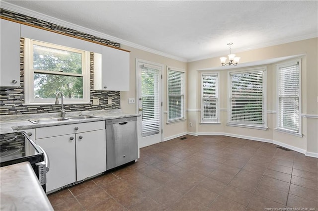 994 Eastman Rd, Fayetteville, NC 28314 - kitchen featuring appliances with stainless steel finishes, a sink, a chandelier, decorative backsplash, and crown molding