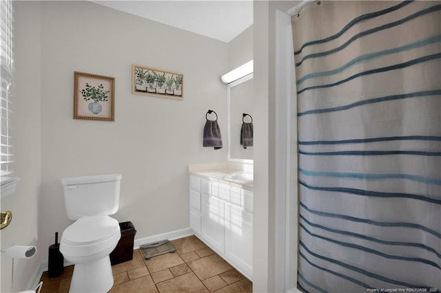 4101 Vann Dr, Lumberton, NC 28358 - full bath featuring baseboards, vanity, toilet, and a shower with shower curtain