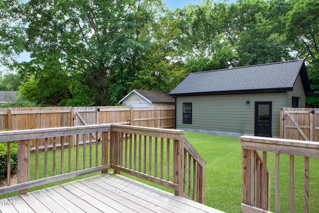 1405 Watts St, Durham, NC 27701 - wooden terrace with a gate