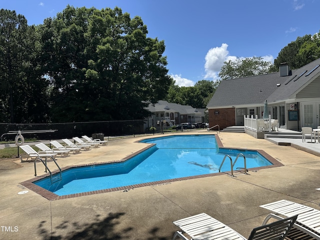 501 Gooseneck Dr Unit B2, Cary, NC 27513 - community pool with a patio area
