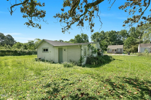 441 Cedar St, Henderson, NC 27536 - back of house with an outdoor structure