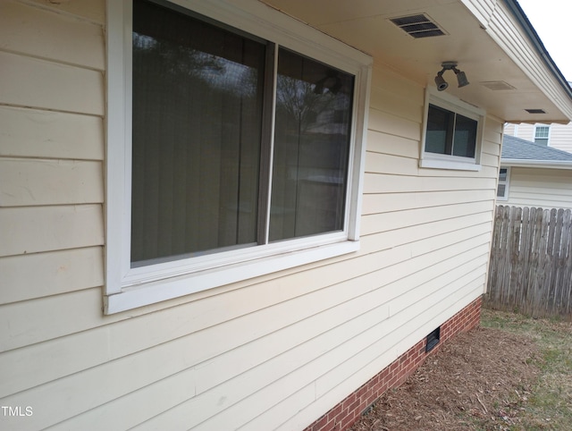 912 Dixie Trl, Raleigh, NC 27607 - view of side of property