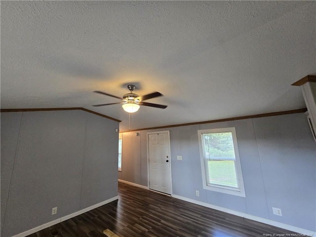 4225 Yarborough Rd, Hope Mills, NC 28348 - photo 3