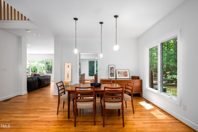 574 Chatham Dr, Chapel Hill, NC 27516 - dining room with light wood-type flooring, baseboards, and recessed lighting