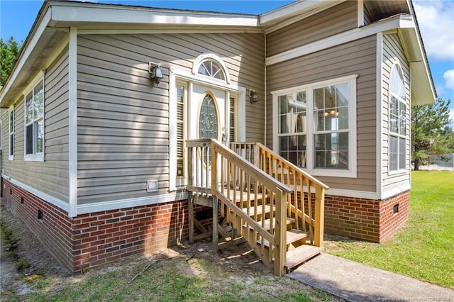 6131 Twiggs Ct, Hope Mills, NC 28348 - doorway to property featuring crawl space and a yard